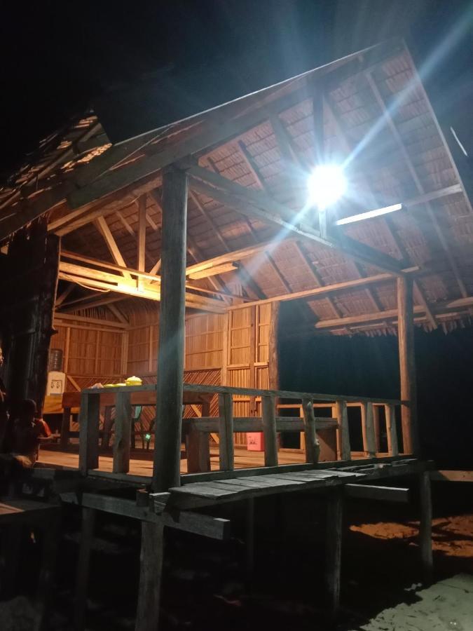 Yennanas Besir Amfriwen Homestay מראה חיצוני תמונה