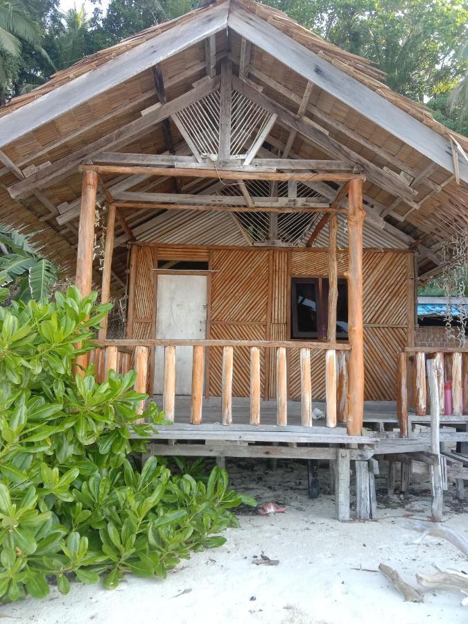 Yennanas Besir Amfriwen Homestay מראה חיצוני תמונה