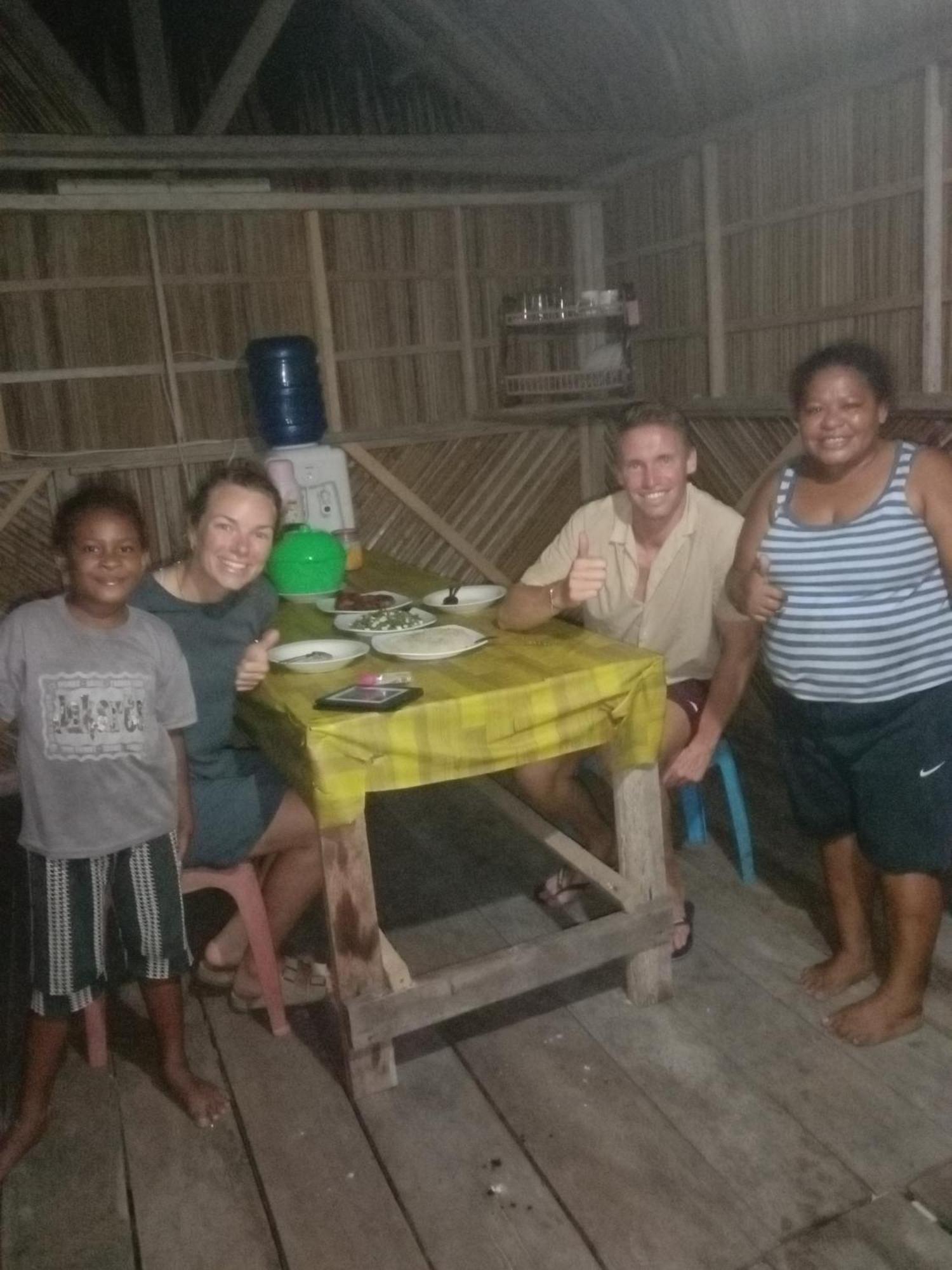 Yennanas Besir Amfriwen Homestay מראה חיצוני תמונה
