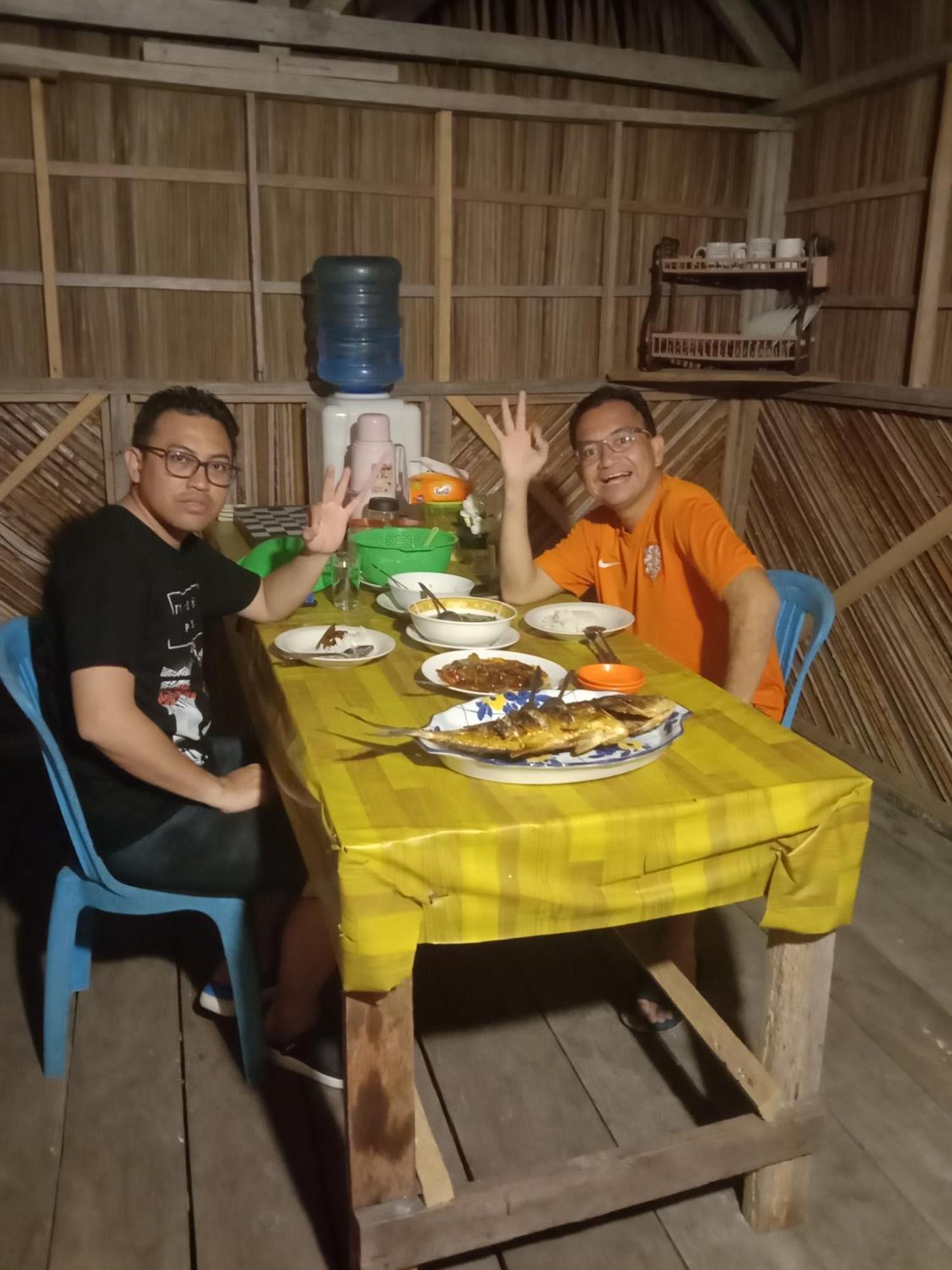 Yennanas Besir Amfriwen Homestay מראה חיצוני תמונה
